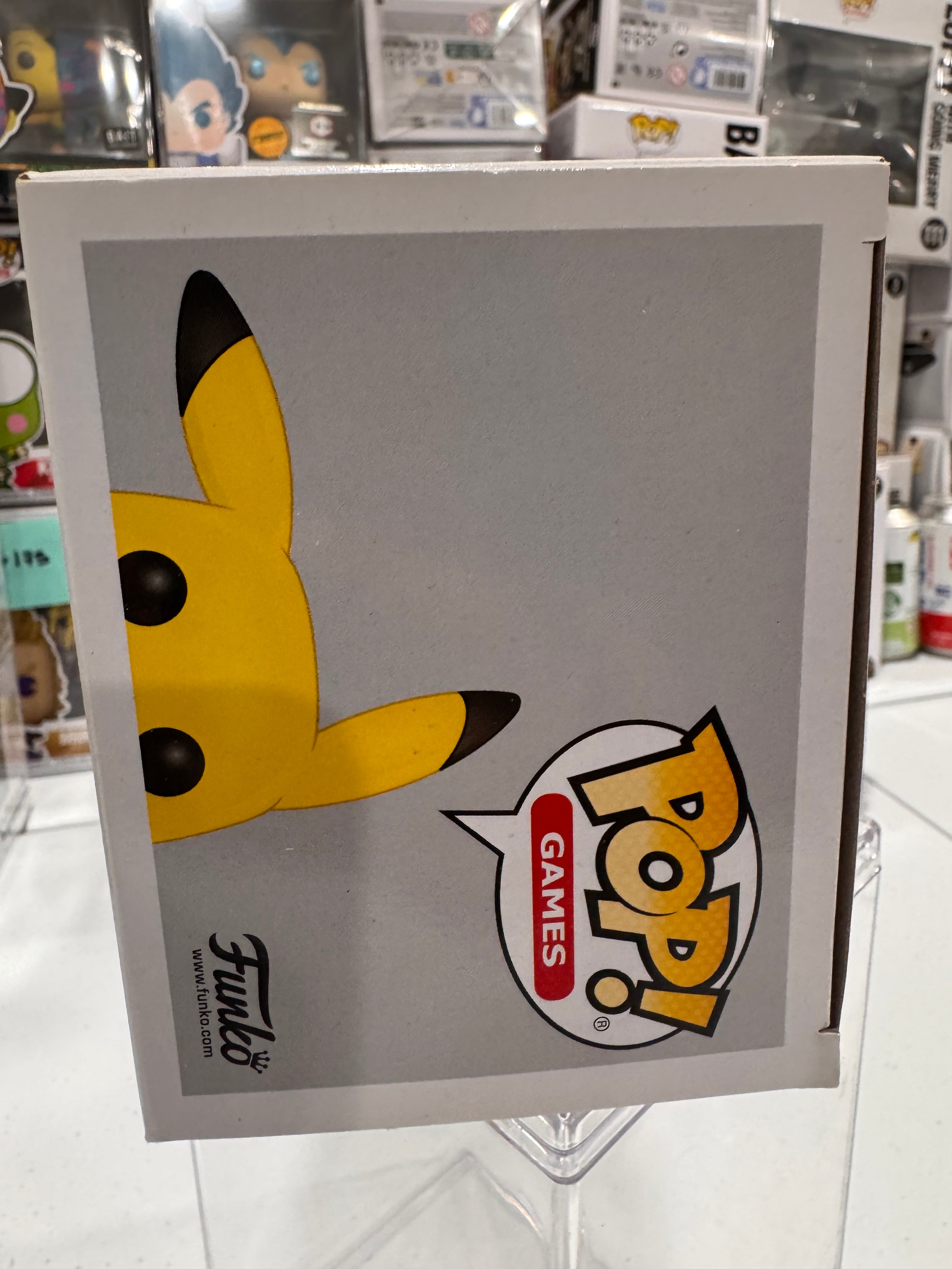Pikachu (waving) - Funko Pop Figure by POPnBeats
