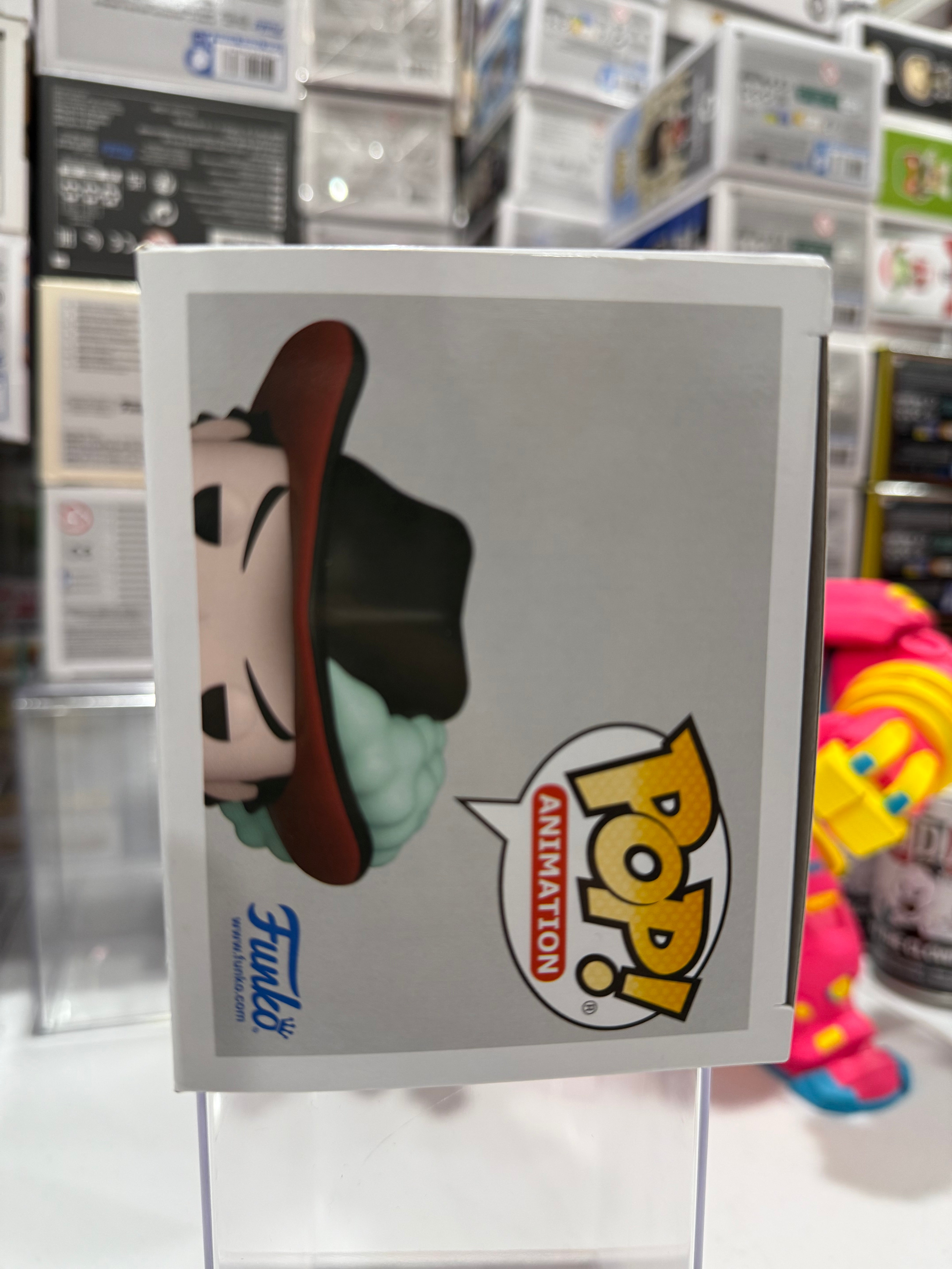 Dracule Mihawk (Funko Shop) - Funko Pop Figure by POPnBeats