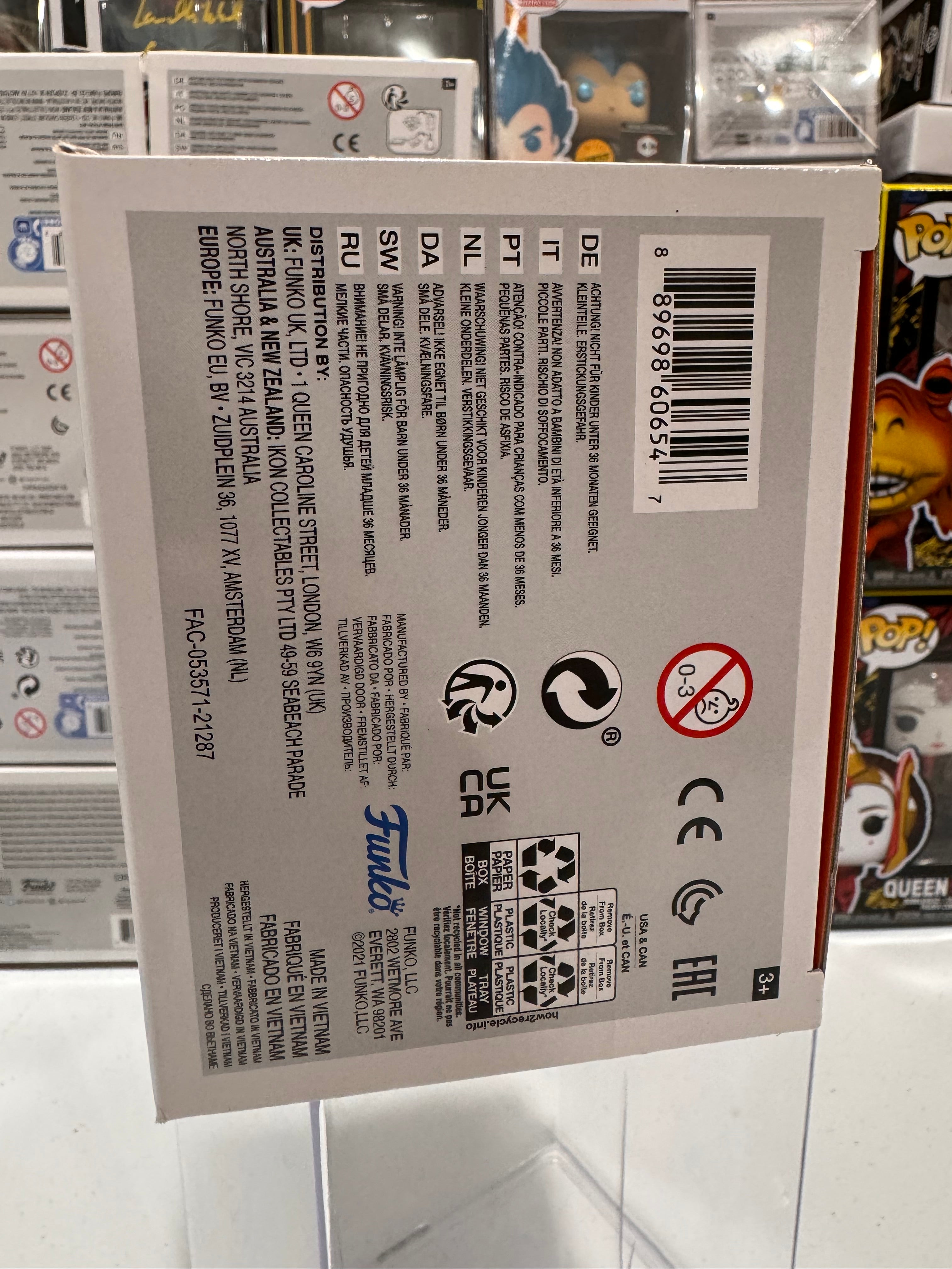 The Mandalorian (Holographic glow) - Funko Pop Figure by POPnBeats